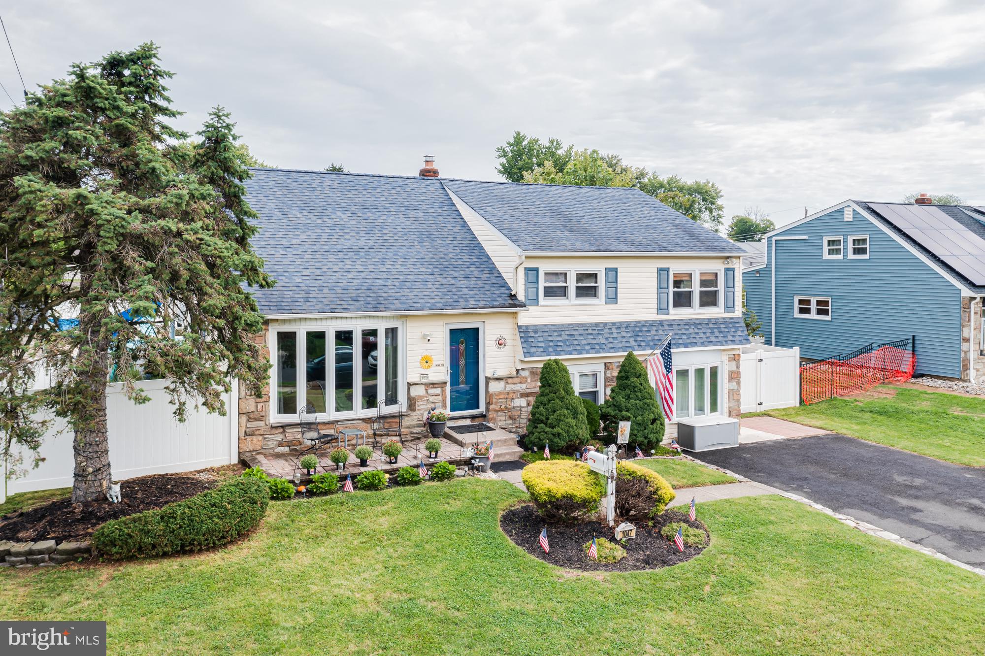 1047 Coronet Road Warminster, PA 18974 - Photo 6 of 50 Front