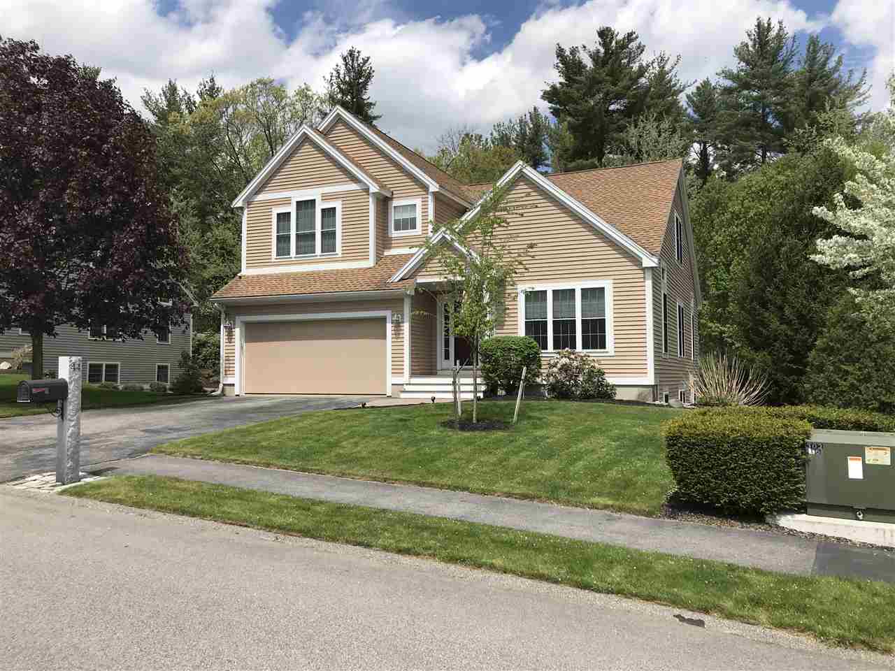 44 Exeter Farms Road Exeter, NH 03833 - Photo 2 of 6