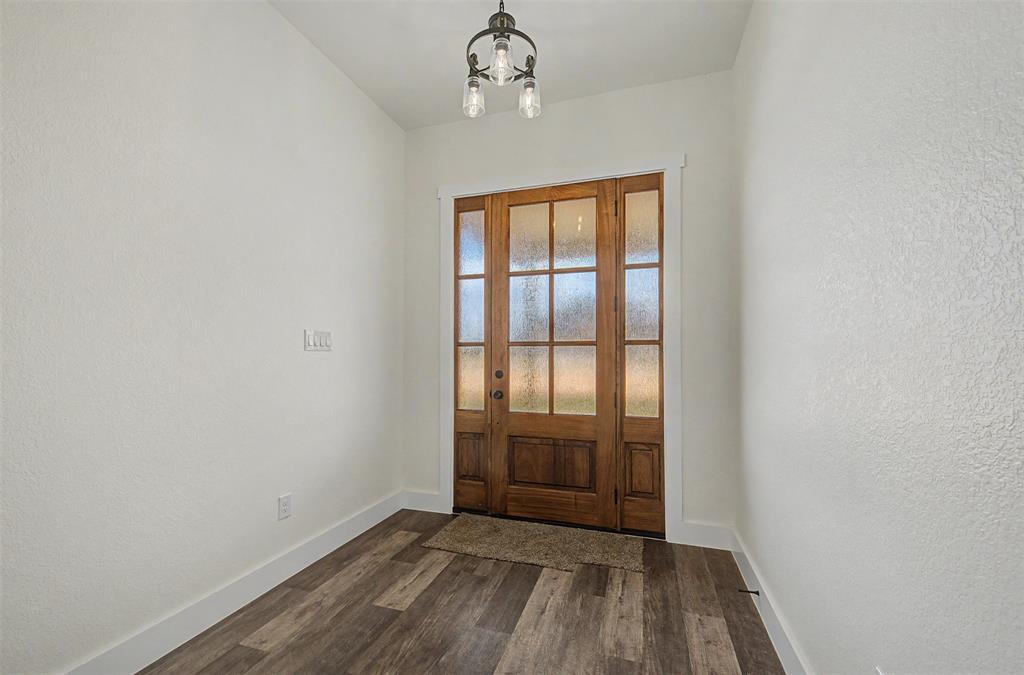 7804 Kenleigh Lane Rio Vista, TX 76093 - Photo 9 of 40