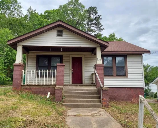 $1,200 | 927 East Dayton Avenue, High Point, NC 27262