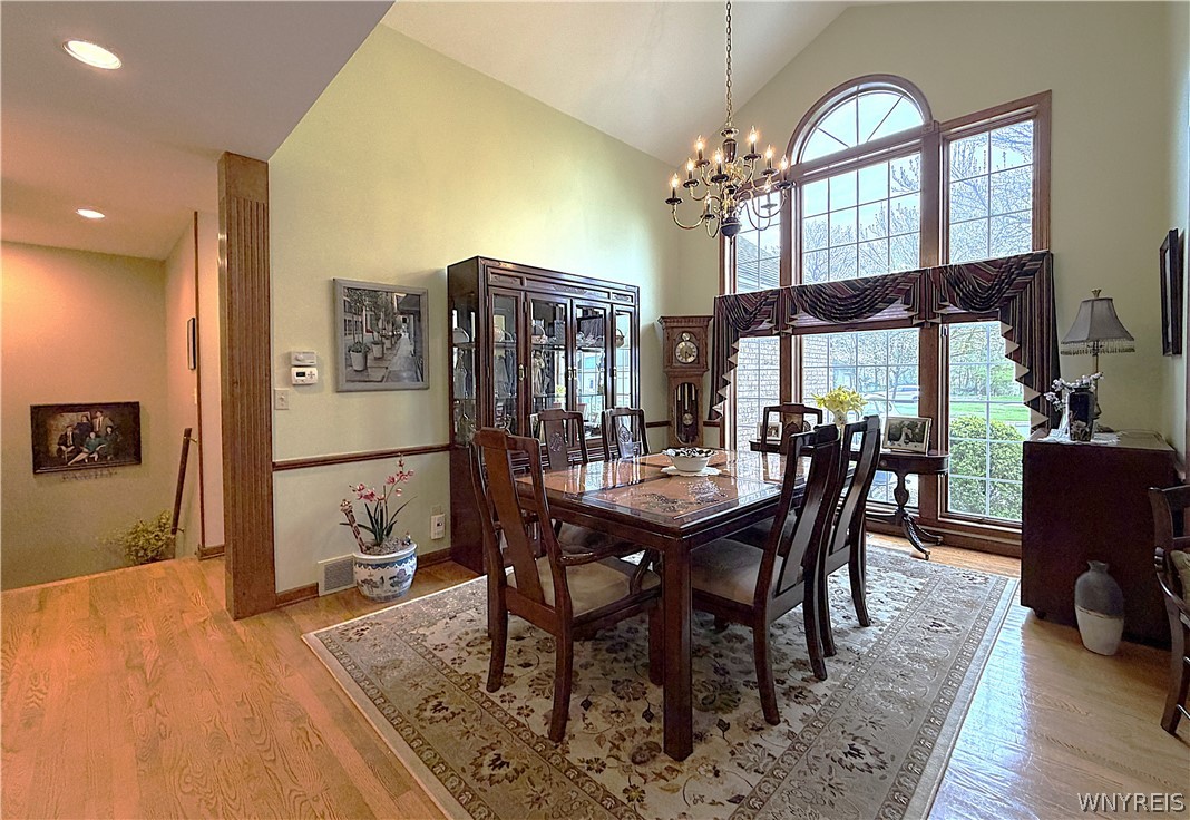27 Button Bush Court Amherst, NY 14228 - Photo 3 of 39