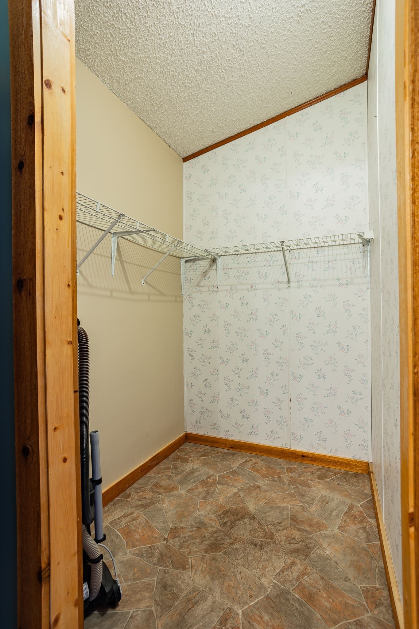 9387 South Mill Road Knightstown, IN 46148 - Photo 21 of 31