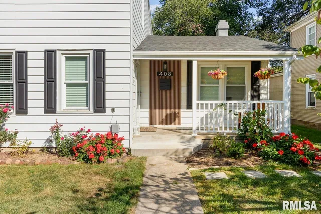 $300,000 | 408 North 3rd Street, Dunlap, IL 61525