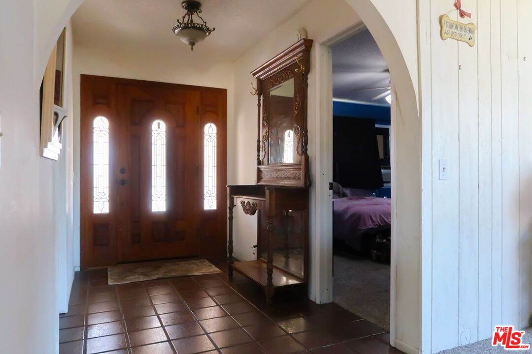 16065 Porter Avenue Riverside, CA 92504 - Photo 2 of 44