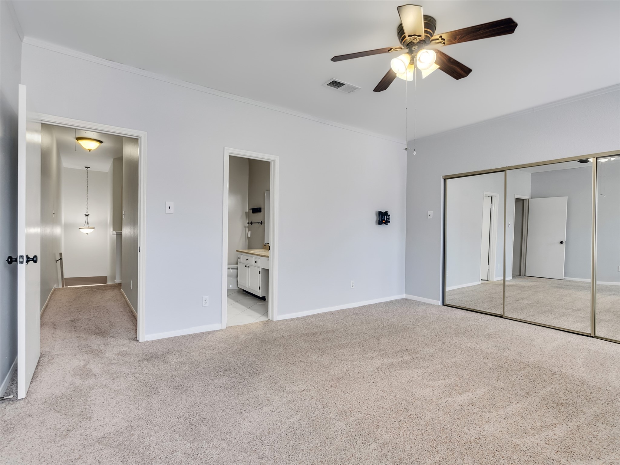 4001 Tanglewilde Street, Unit 605 Houston, TX 77063 - Photo 15 of 29 a view of empty room with ceiling fan