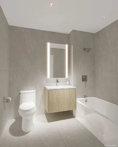 $997,170 | 33-71 Prince Street, Unit 10B | Flushing