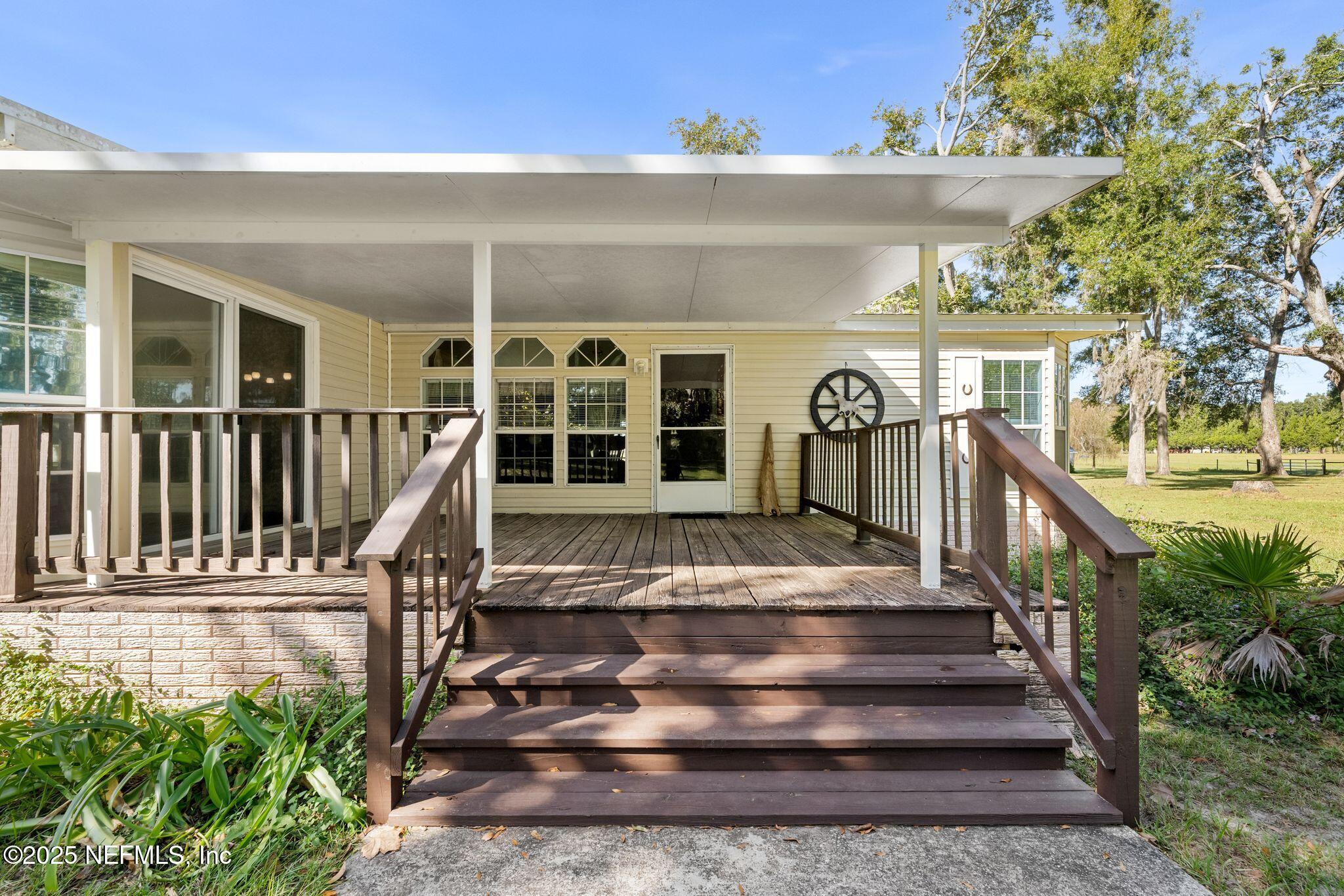 27061 29th Road Branford, FL 32008 - Photo 23 of 49 covered deck