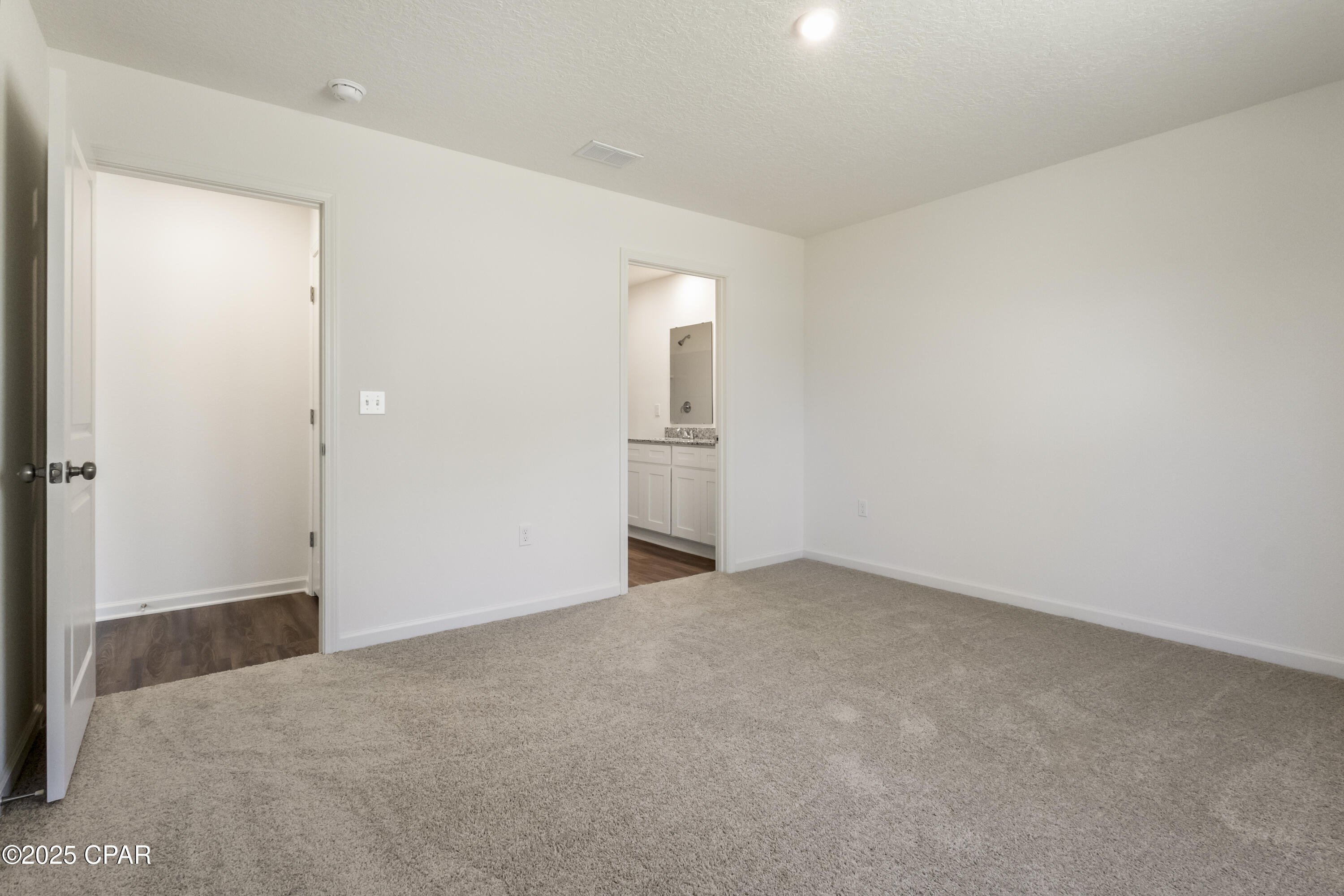 2169 Apollo Drive Chipley, FL 32428 - Photo 9 of 25