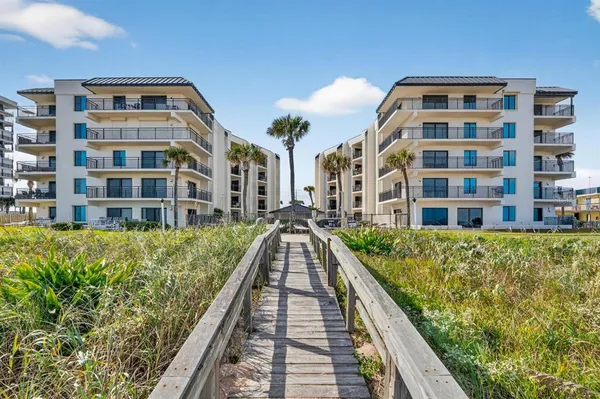 $449,900 | 1275 Ocean Shore Boulevard, Unit 206, Ormond Beach, FL 32176