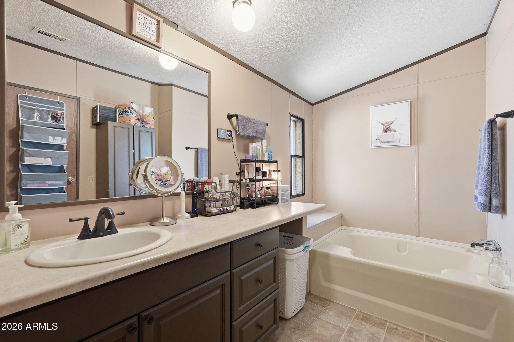 944 South Goldfield Road Apache Junction, AZ 85119 - Photo 22 of 51