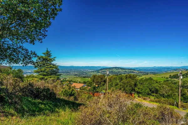 $285,000 | 6048 Hyland Way, Penngrove, CA 94951