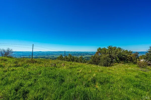 $285,000 | 6048 Hyland Way, Penngrove, CA 94951