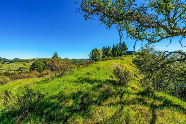 $285,000 | 6048 Hyland Way, Penngrove, CA 94951