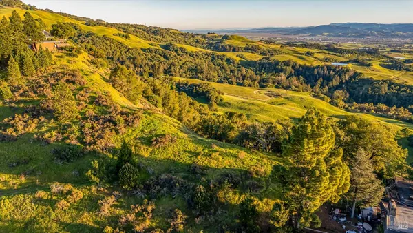 $285,000 | 6048 Hyland Way, Penngrove, CA 94951