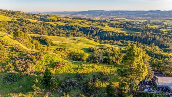 $285,000 | 6048 Hyland Way, Penngrove, CA 94951