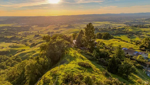 $285,000 | 6048 Hyland Way, Penngrove, CA 94951