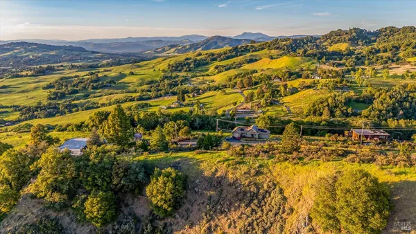 $285,000 | 6048 Hyland Way, Penngrove, CA 94951