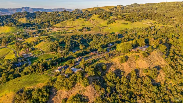 $285,000 | 6048 Hyland Way, Penngrove, CA 94951