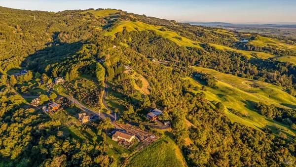 $285,000 | 6048 Hyland Way, Penngrove, CA 94951