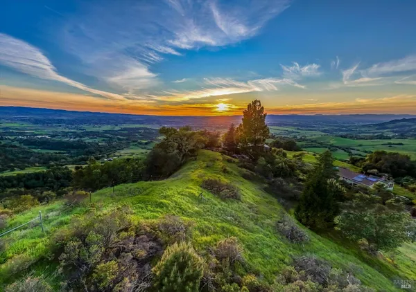 $285,000 | 6048 Hyland Way, Penngrove, CA 94951