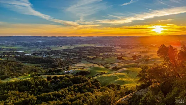 $285,000 | 6048 Hyland Way, Penngrove, CA 94951