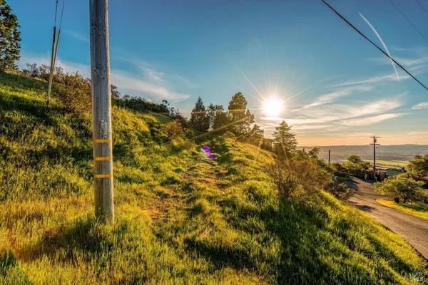 $285,000 | 6048 Hyland Way, Penngrove, CA 94951