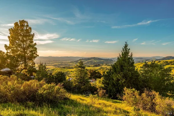 $285,000 | 6048 Hyland Way, Penngrove, CA 94951