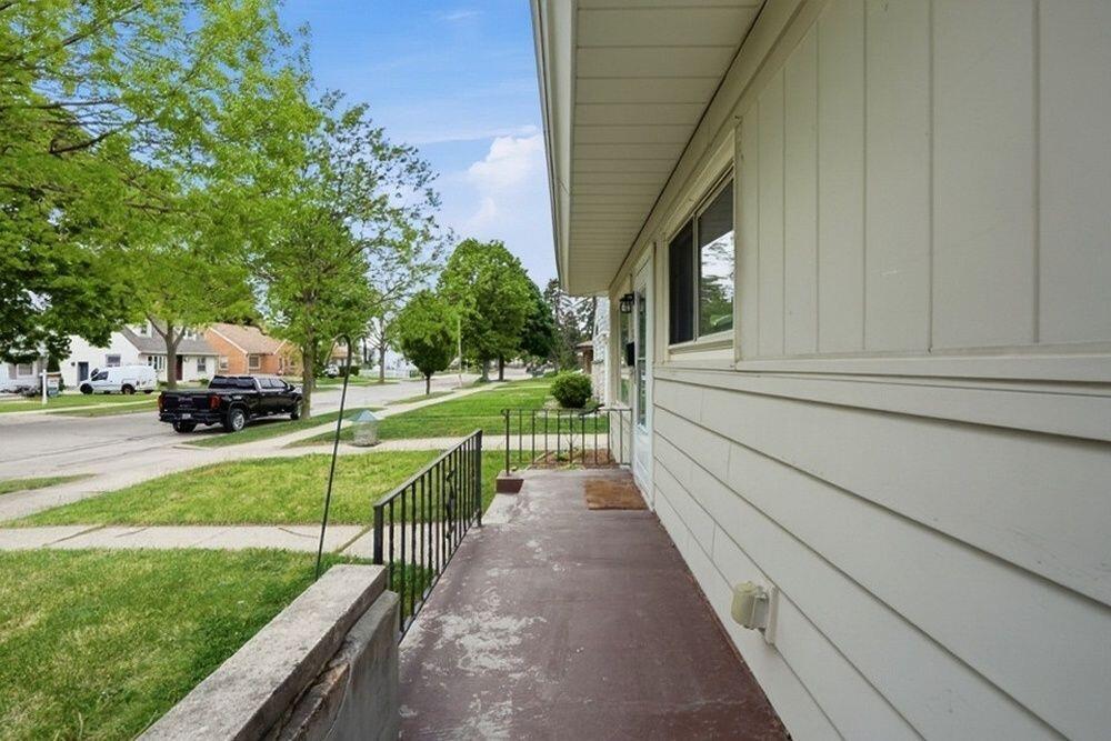 3220 South 72nd Street Milwaukee, WI 53219 - Photo 18 of 21 52126_3220_South_72nd_Street_Milwaukee_W