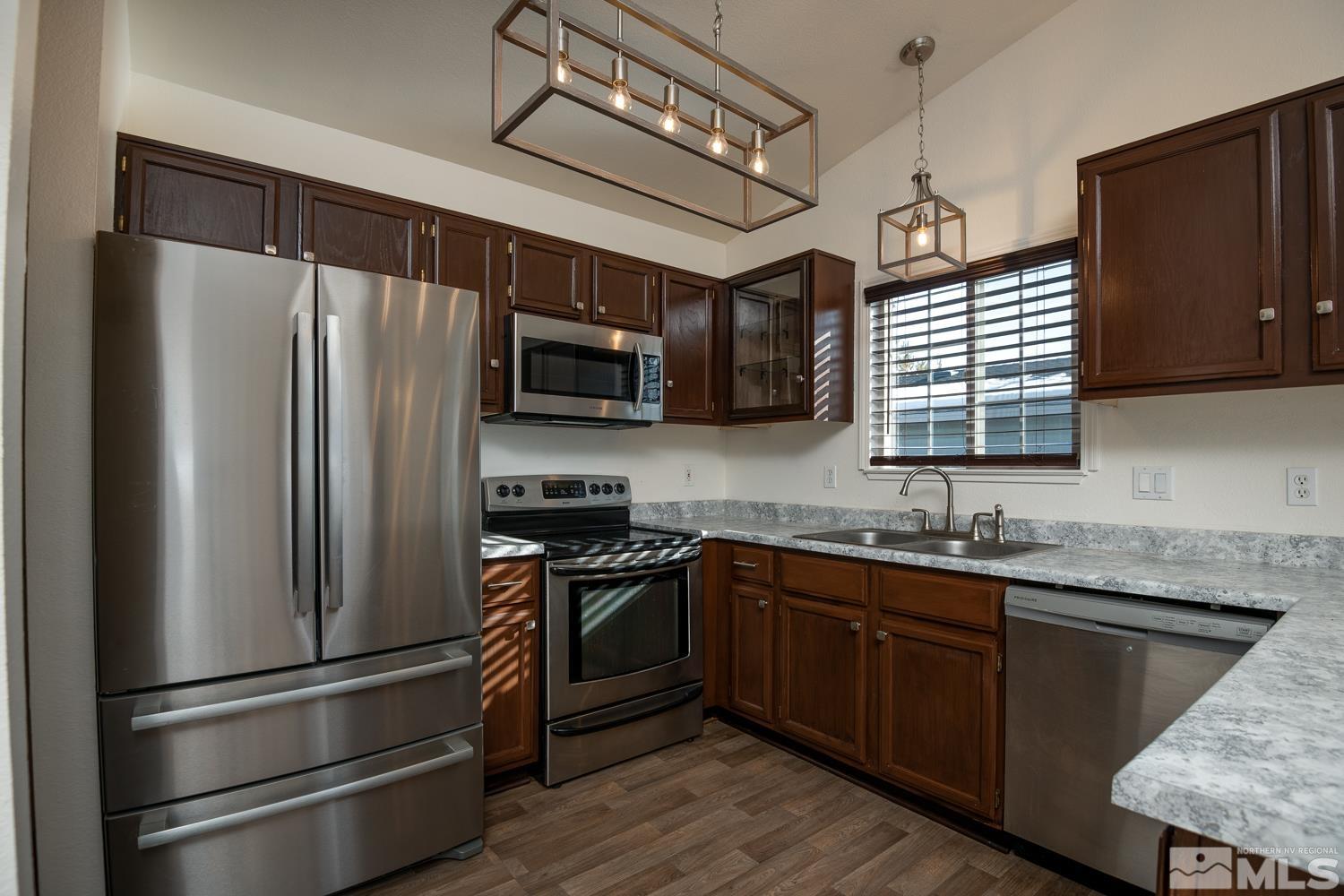 1420 Leonard Road Gardnerville, NV 89460 - Photo 4 of 28 Photo 4