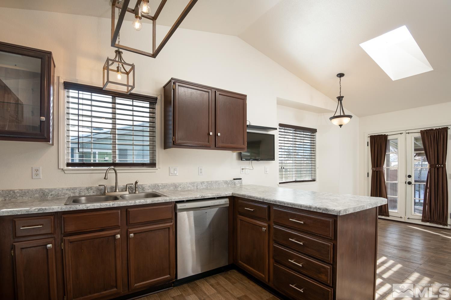 1420 Leonard Road Gardnerville, NV 89460 - Photo 5 of 28 Photo 5
