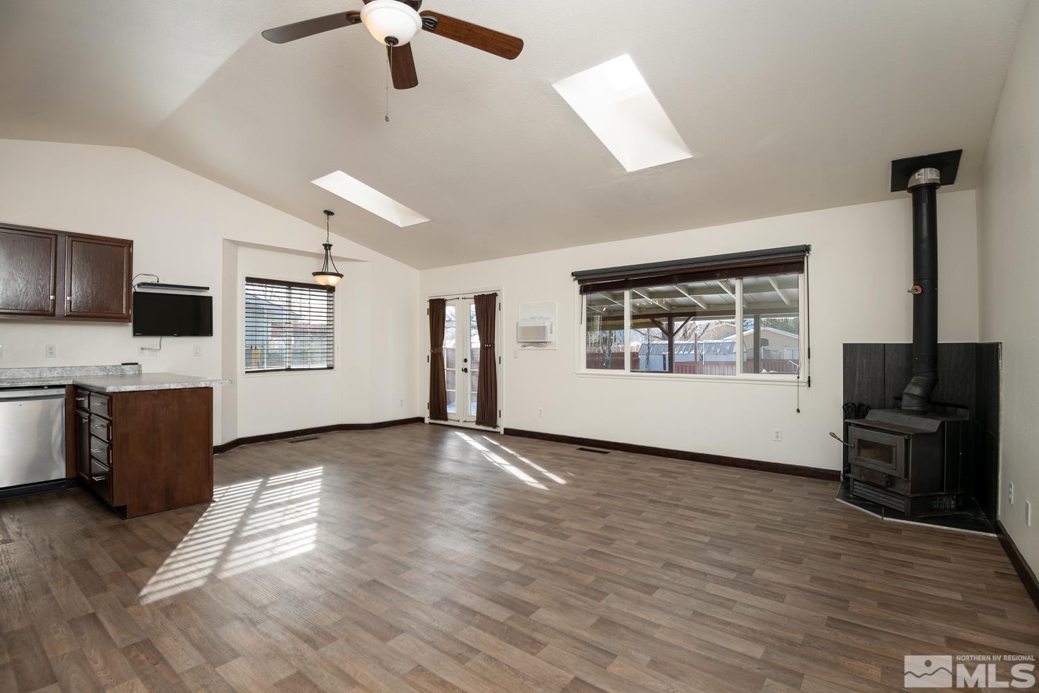 1420 Leonard Road Gardnerville, NV 89460 - Photo 6 of 28 Photo 6
