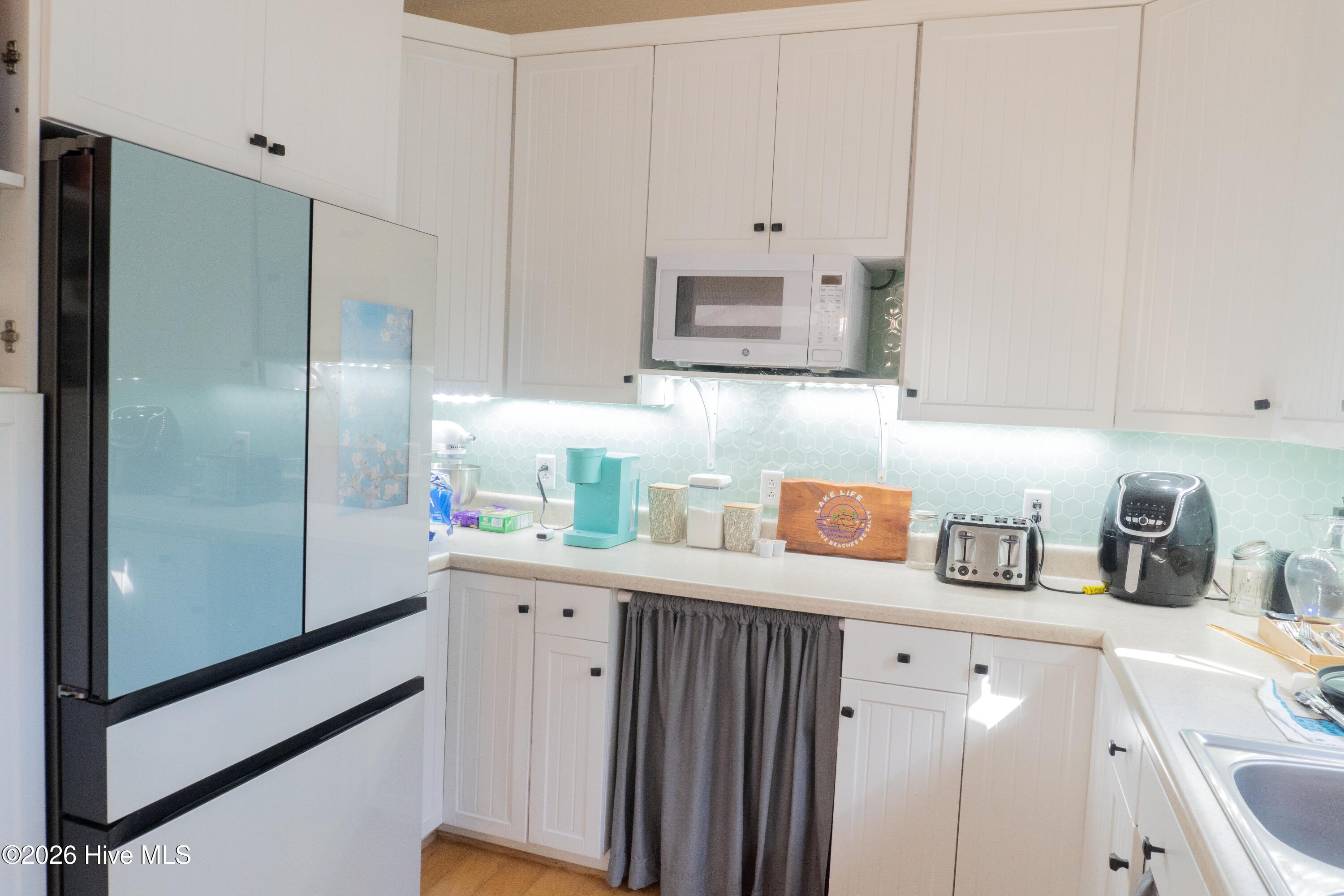 275 Spring Branch Drive Harrells, NC 28444 - Photo 12 of 32 Kitchen