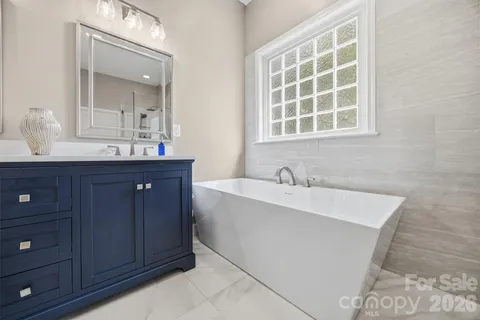 $660,000 | 1132 Aringill Lane, Matthews, NC 28104