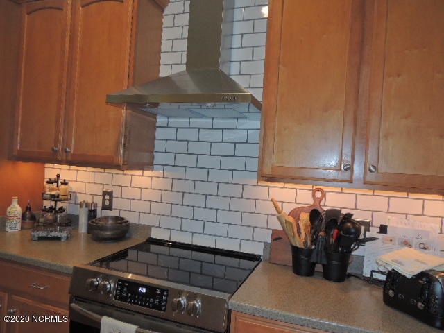 556 Rivage Promenade Wilmington, NC 28412 - Photo 4 of 14 Kitchen