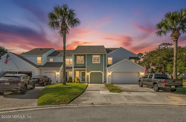 $450,000 | 320 Sunrise Circle, Neptune Beach, FL 32266