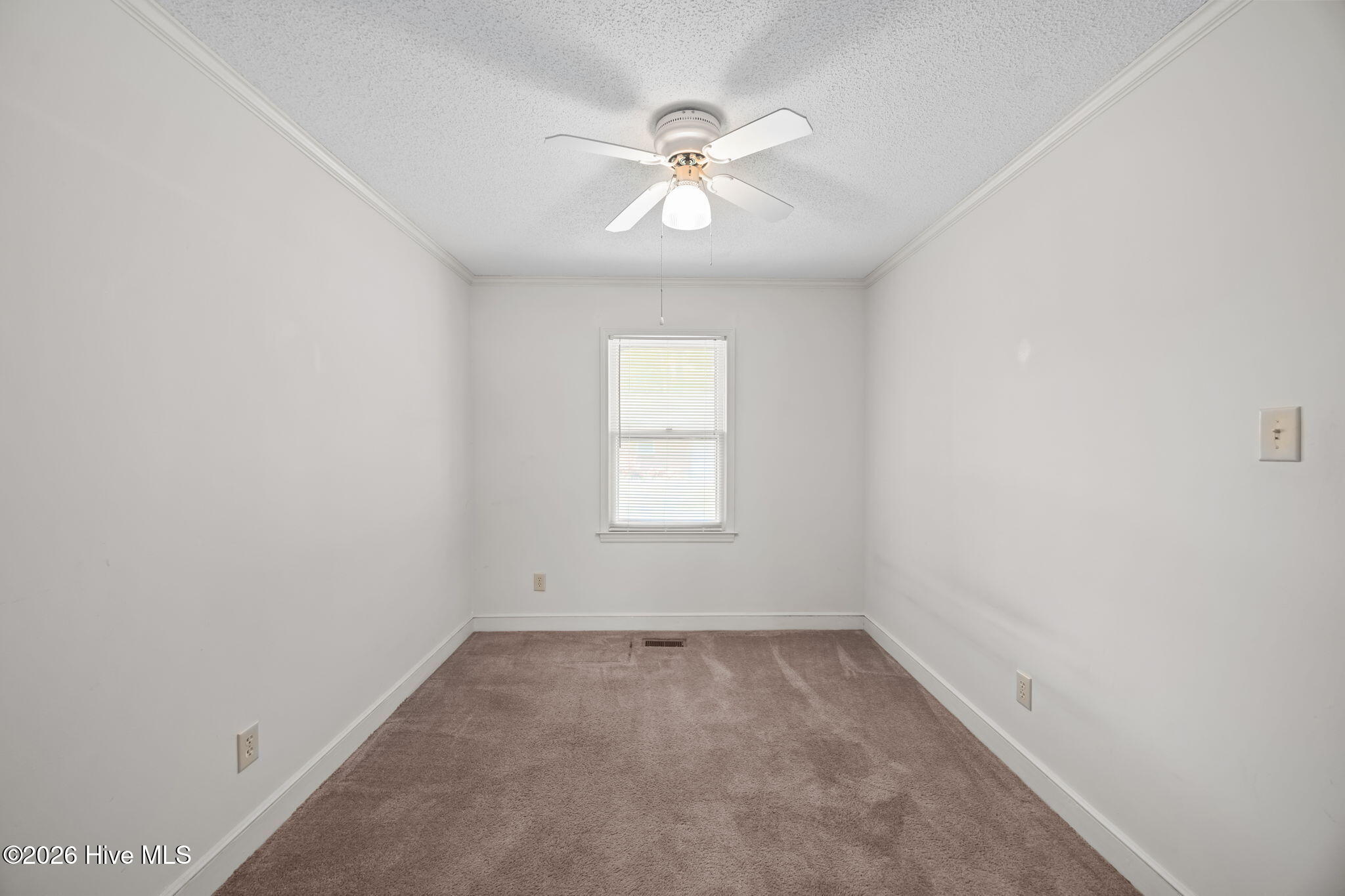 3014 Rouse Road Kinston, NC 28504 - Photo 17 of 54 17-web-or-mls-BLS_0015
