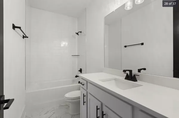 $4,000 | 217 Eastmoreland Street, Unit A, Nashville, TN 37207