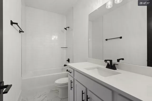 $4,000 | 217 Eastmoreland Street, Unit A, Nashville, TN 37207