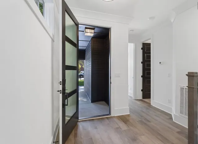 $4,000 | 217 Eastmoreland Street, Unit A, Nashville, TN 37207