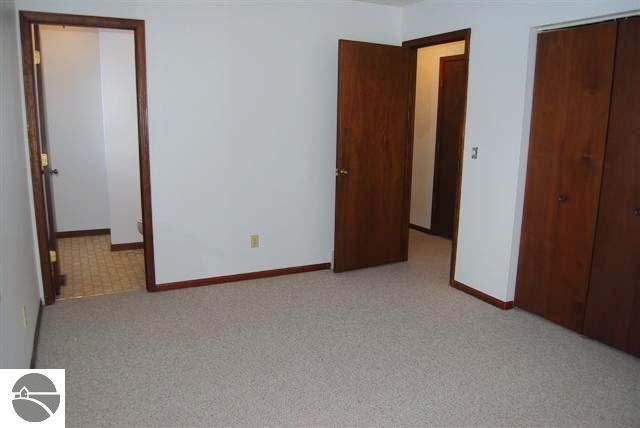 3565 Manchester Road Traverse City, MI 49686 - Photo 13 of 25 1723514-12.JPG
