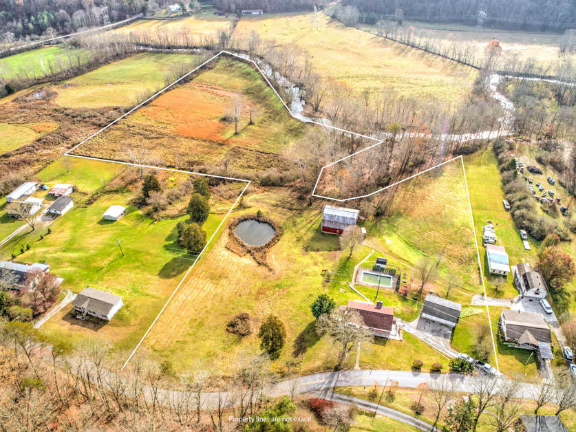 9340 Pedigo Road Powell, TN 37849 - Photo 2 of 39 2