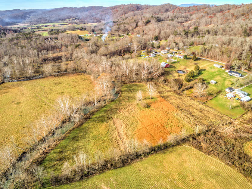 9340 Pedigo Road Powell, TN 37849 - Photo 12 of 39 13