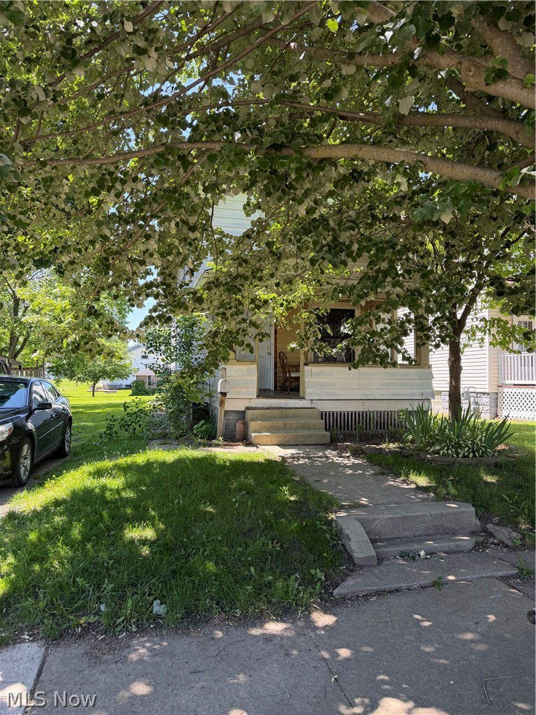 226 2nd Street Southwest Brewster, OH 44613 - Photo 1 of 17
