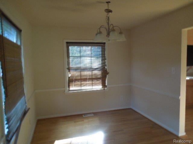 28334 Ridgebrook Road Farmington, MI 48334 - Photo 4 of 24 9-11 006.jpg