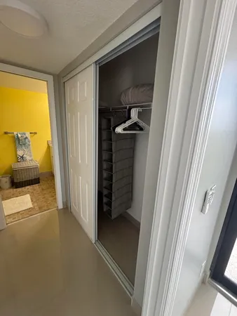 $3,000 | 1202 South Lake Drive, Unit 501, Lantana, FL 33462