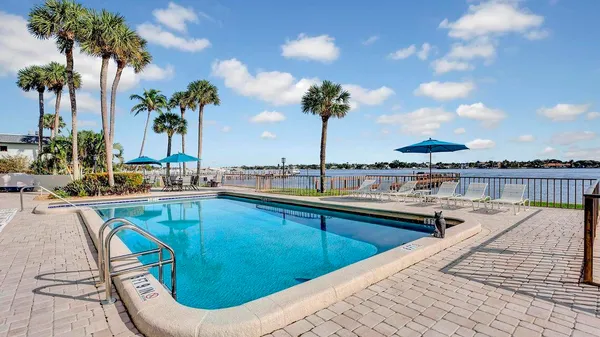 $3,000 | 1202 South Lake Drive, Unit 501, Lantana, FL 33462