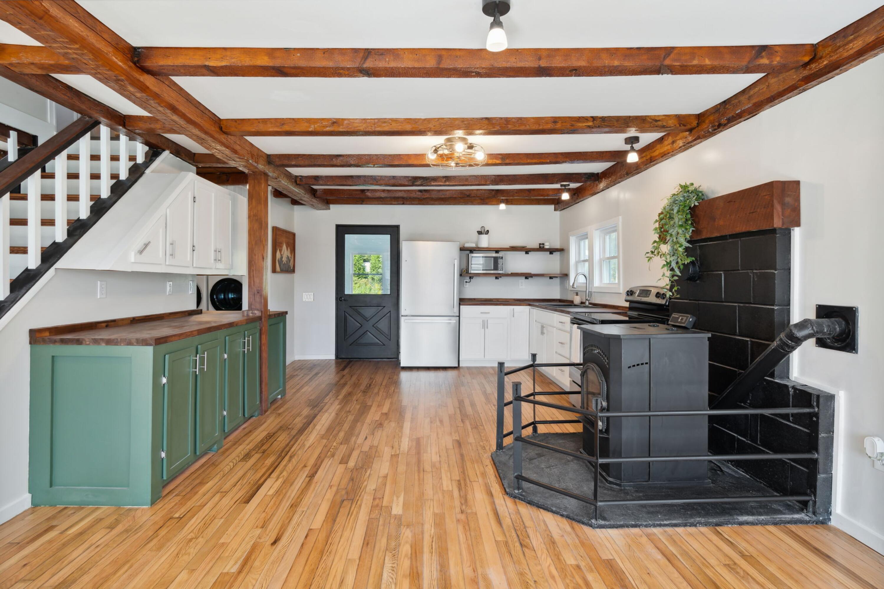 362 Hallowell Road Chelsea, ME 04330 - Photo 8 of 46 Main house kitchen