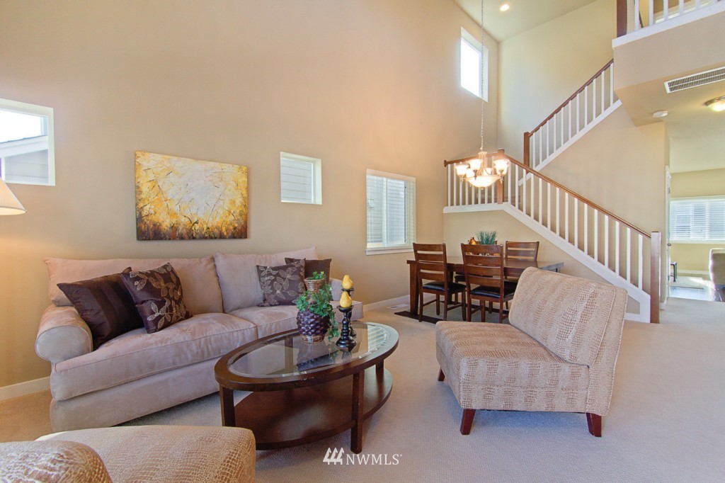 22432 36th Avenue Southeast Bothell, WA 98021 - Photo 2 of 18