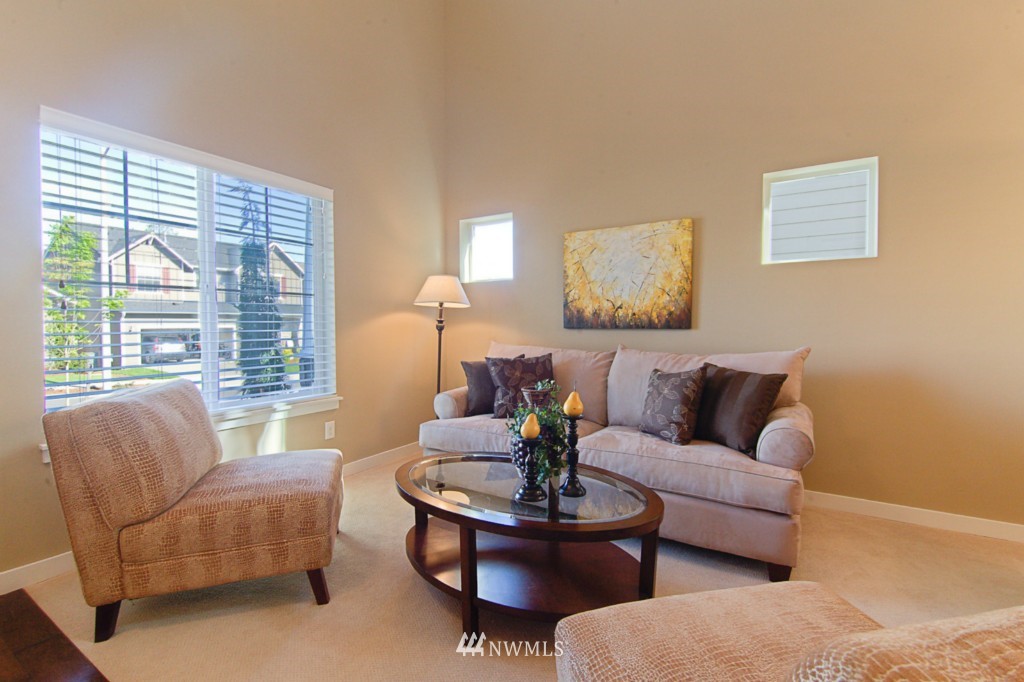 22432 36th Avenue Southeast Bothell, WA 98021 - Photo 3 of 18