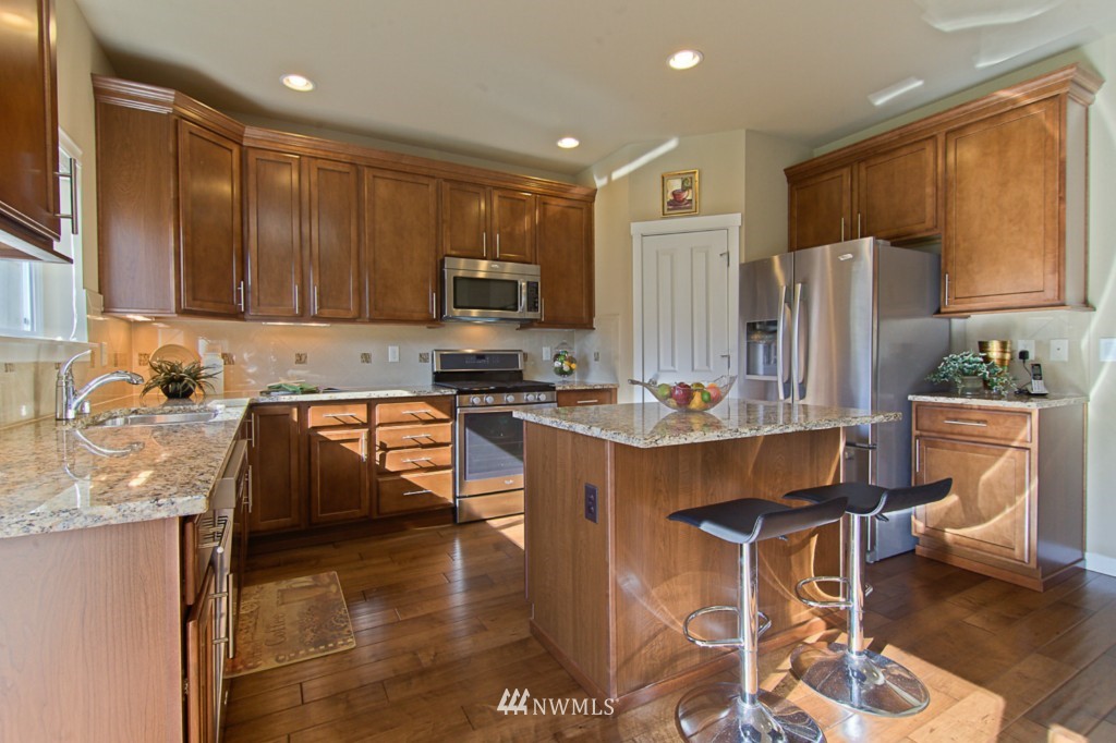22432 36th Avenue Southeast Bothell, WA 98021 - Photo 9 of 18